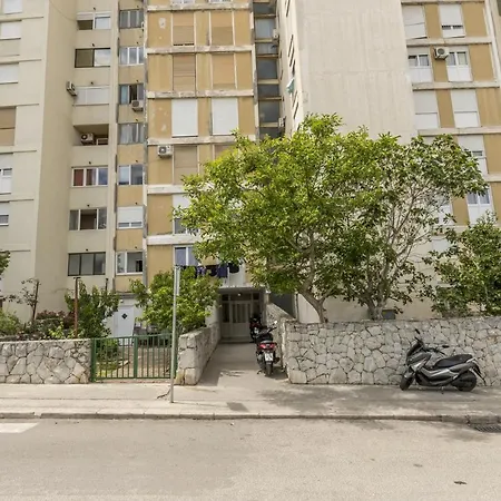 Apartamento With Wifi - 14921 *